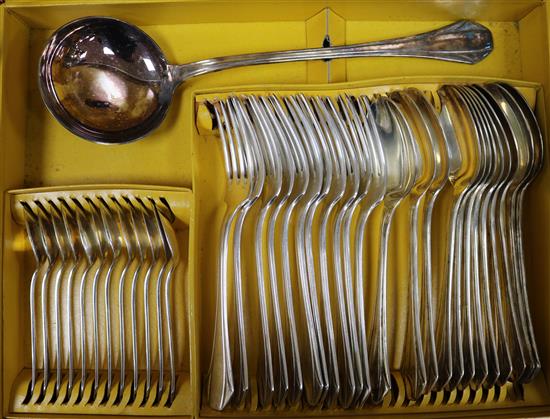 A quantity of plated cutlery set